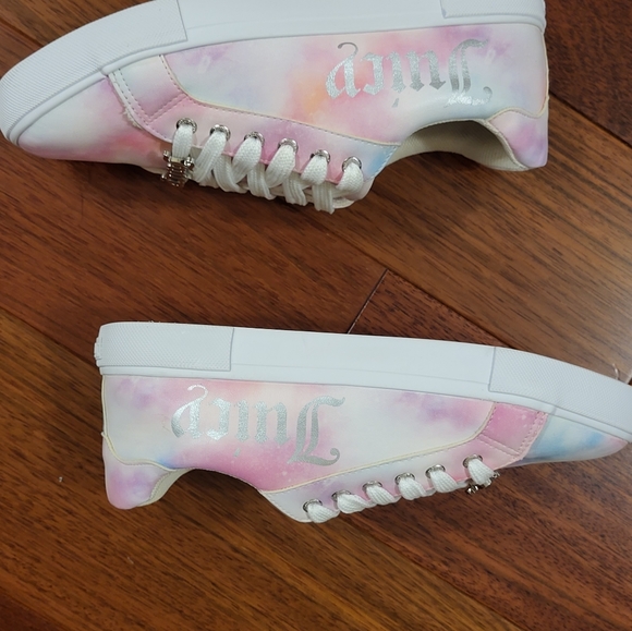 Juicy Couture Clarity Slip on Sneaker - Picture 6 of 9